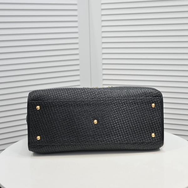 シャネルバッグ内部構造